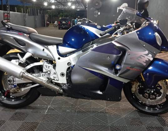 SUZUKI GSX 1300R HAYABUSA 